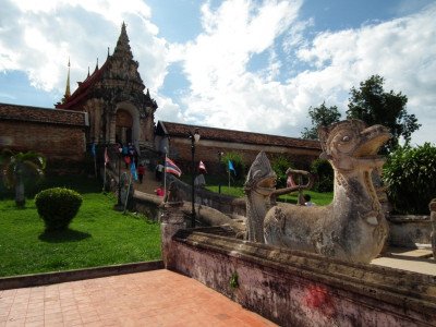 บันไดนาคและประตูโขง<br>