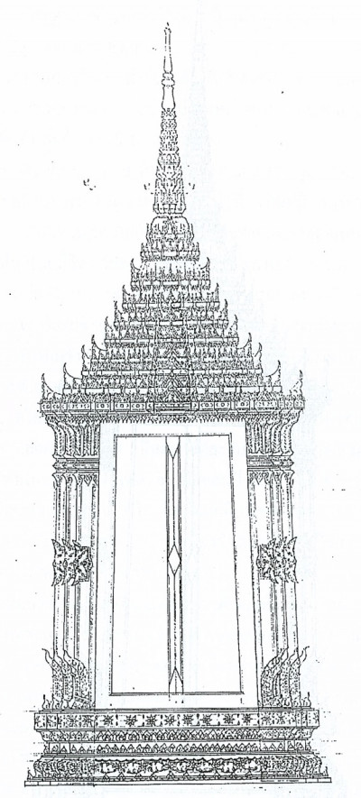 <br>ซุ้มหน้าต่างพระอุโบสถ วัดราชบพิธ (ที่มา : สุดจิต สนั่นไหว. การศึกษาเรื่องการออกแบบสถาปัตยกรรมวัดราชบพิธสถิตมหาสีมาราม. (กรุงเทพฯ : คณะกรรมการจัดงานฉลองครบรอบ ๑๐๐ ปี วันประสูติสมเด็จพระอริยวงศาคตญาณ (วาสมหาเถระ), ๒๕๔๑ : หน้า ๑๒๗-๑๒๘))
