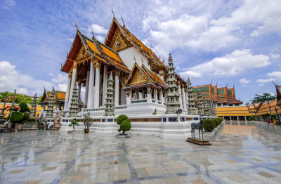 <br>พระวิหารหลวง (ทิศตะวันตกเฉียงเหนือ) (ที่มา : https://www.baanmaha.com/community/threads/๕๑๕๒๘-วัดสุทัศน์เทพวรารามราชวรมหาวิหาร)