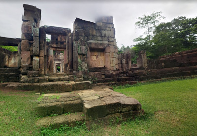 <br>ปราสาทตาเมือนธม (ที่มา :\ www.google.com/maps/)