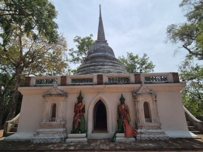 พระเจดีย์บนเขาพิหาร<br>